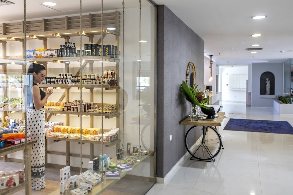 Gift shop