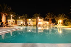 thumbnail: Outdoor pool