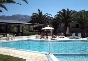 thumbnail: Outdoor pool