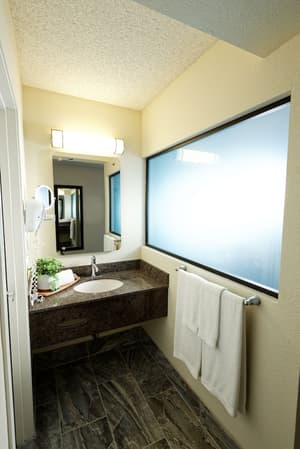 thumbnail: Bathroom sink