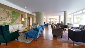 thumbnail: Lounge