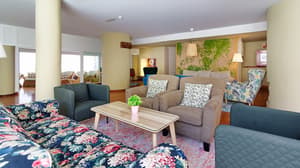 thumbnail: Lounge