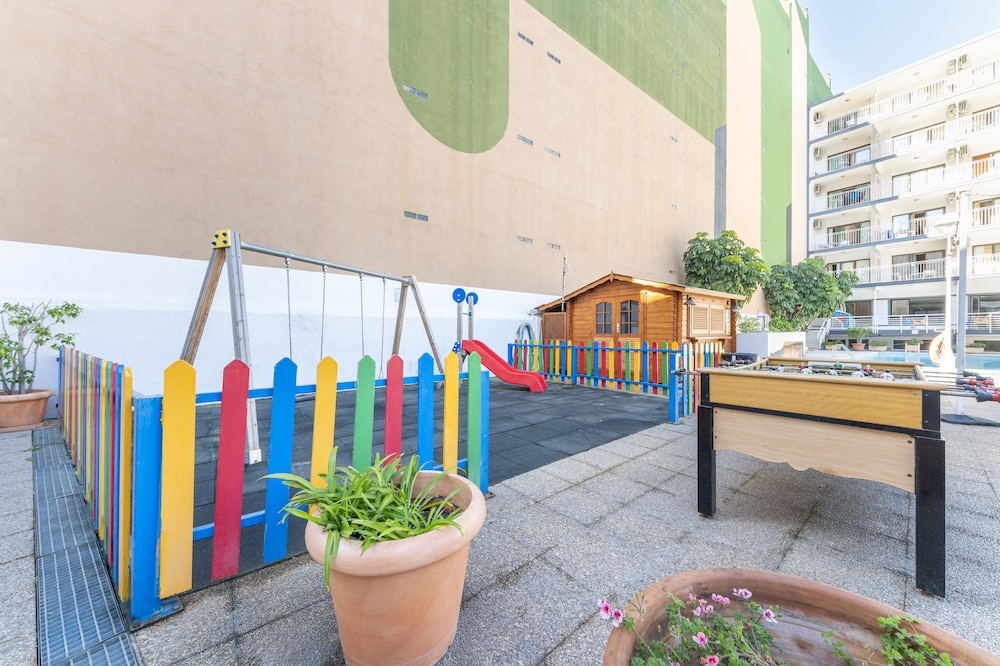 Children's play area - outdoor