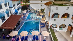 thumbnail: Pool