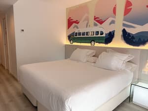 thumbnail: Room