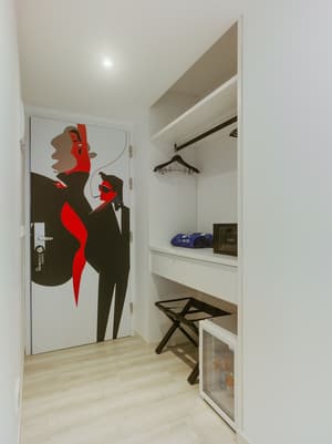 thumbnail: Room