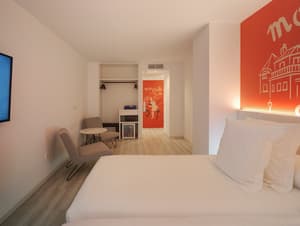 thumbnail: Room
