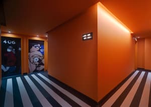 thumbnail: Hallway