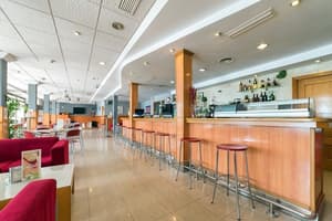 thumbnail: Bar (on property)