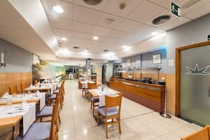 thumbnail: Restaurant