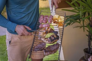 thumbnail: BBQ/picnic area