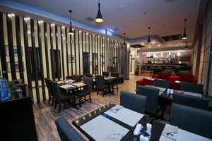 thumbnail: Bar (on property)