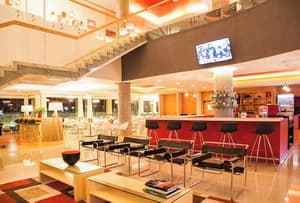 thumbnail: Lobby lounge
