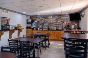 thumbnail: Breakfast area