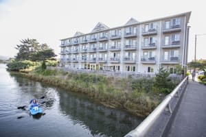 thumbnail: Exterior
