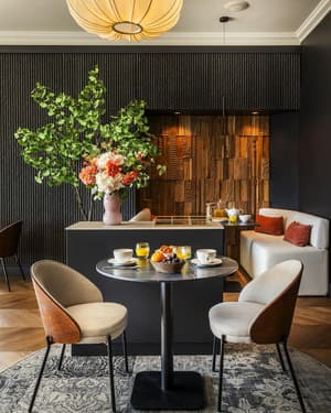 thumbnail: Breakfast area