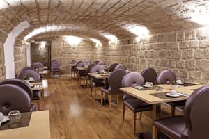 thumbnail: Breakfast area
