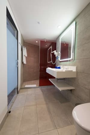 thumbnail: Bathroom