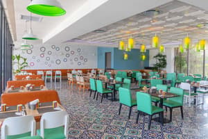 thumbnail: Restaurant