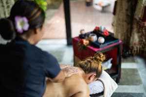 thumbnail: Massage