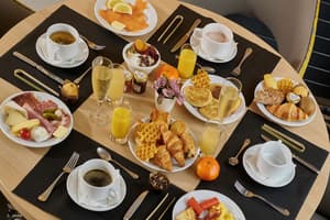 thumbnail: Breakfast area