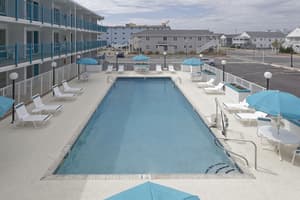 thumbnail: Outdoor pool