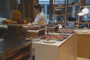 thumbnail: Restaurant