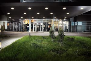 thumbnail: Interior entrance