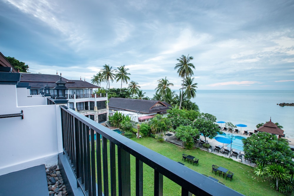 Beach/ocean view