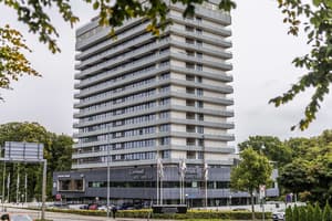thumbnail: Front of property