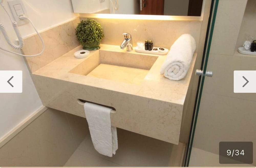 Bathroom sink