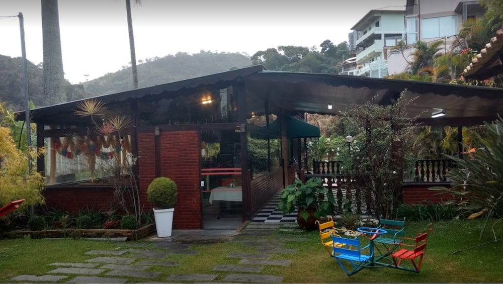 Children's play area - outdoor