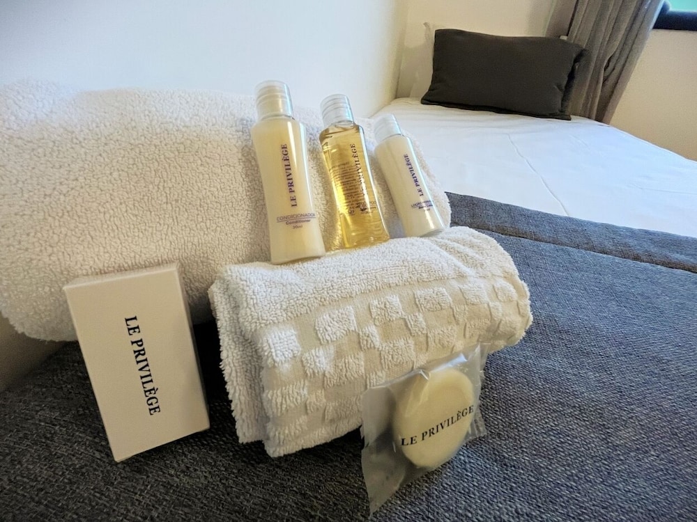 Bathroom amenities