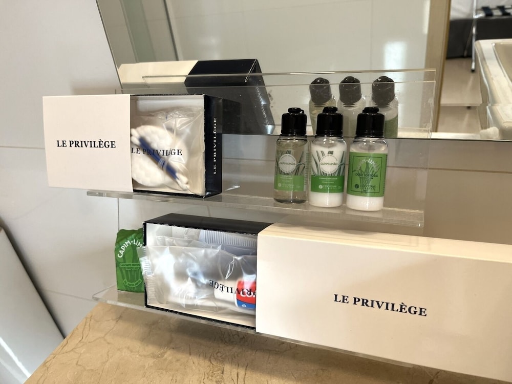 Bathroom amenities