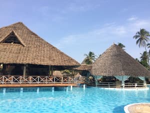 thumbnail: Outdoor pool