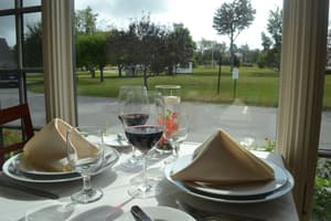 thumbnail: Restaurant