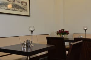 thumbnail: Restaurant