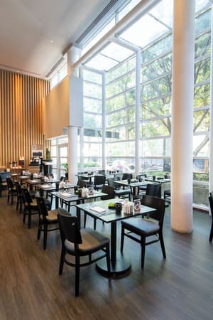 thumbnail: Restaurant