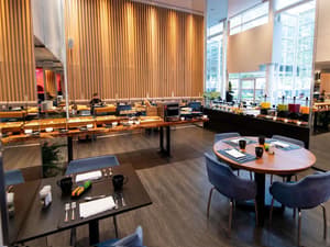 thumbnail: Restaurant