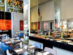thumbnail: Restaurant
