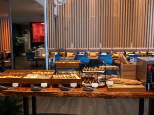 thumbnail: Restaurant