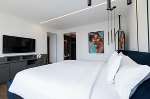 thumbnail: Room