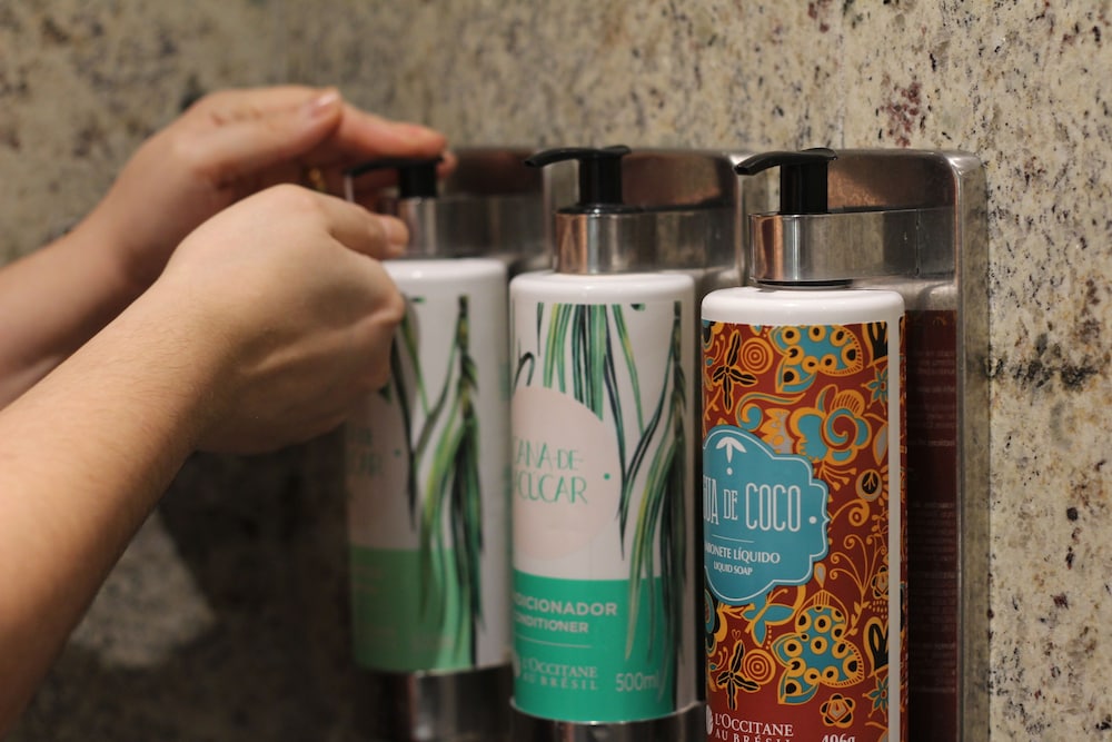 Bathroom amenities