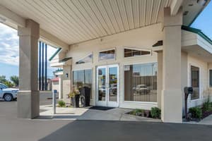 thumbnail: Exterior