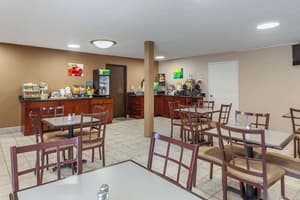 thumbnail: Breakfast area