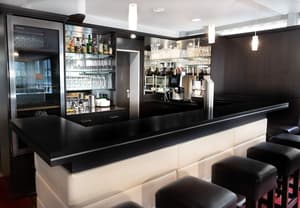 thumbnail: Bar (on property)