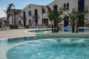 thumbnail: Outdoor spa tub