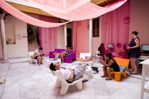 thumbnail: Bar (on property)