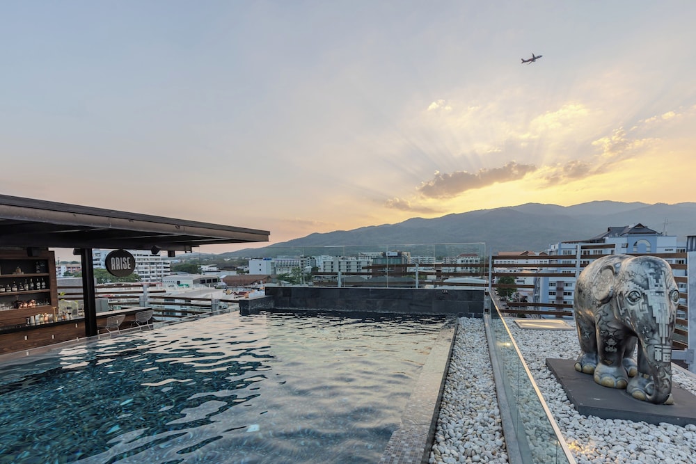 Rooftop pool