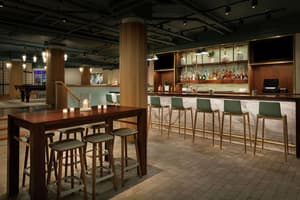 thumbnail: Bar (on property)